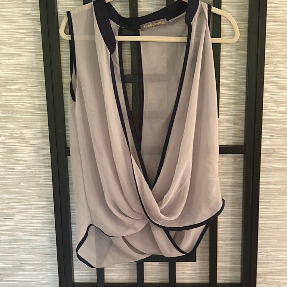 Finn & clover gray navy sheer overlay top l
